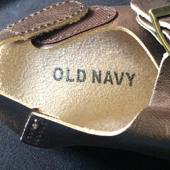BRAND NEW Old Navy Sandles 3-6 months - Picture 4 of 4